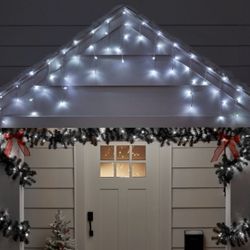 4  Light Strings Of 70ct LED Christmas Icicle Lights Cool White with White Wire