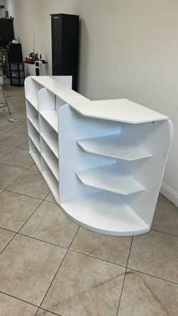 Receptionist desk