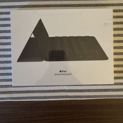 Apple iPad Smart Keyboard UNOPENED 
