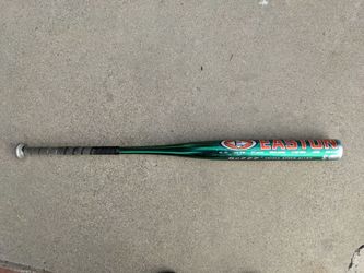 Easton Green STS2 Sc777 Triple Seven Alloy Slowpitch Softball Bat 34 inches and 27 ounces.