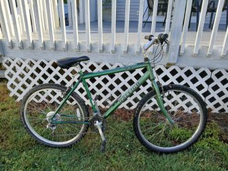 Raleigh multi-speed 26-in mountain bike ready to ride
