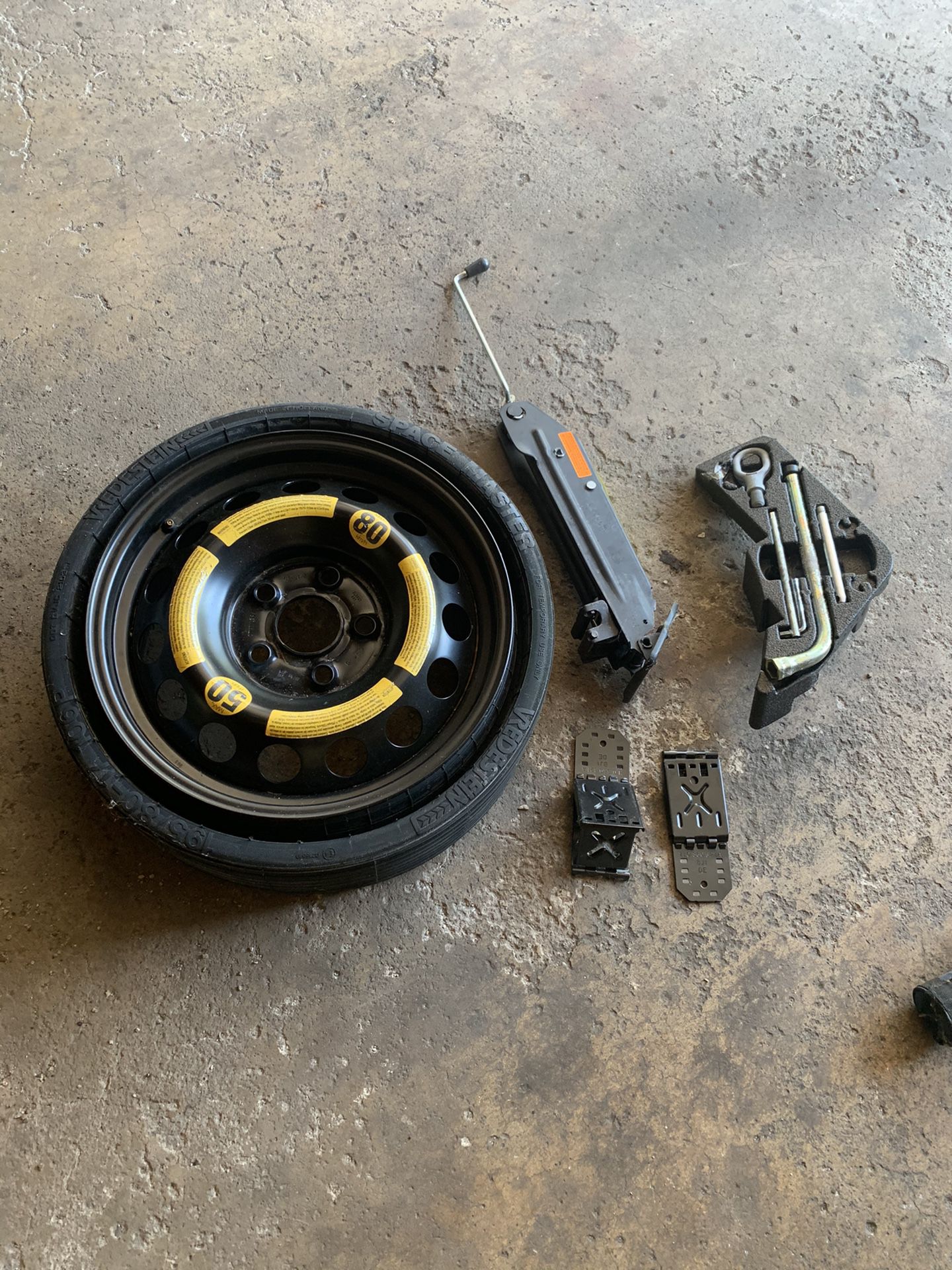 Volkswagen spare tire kit