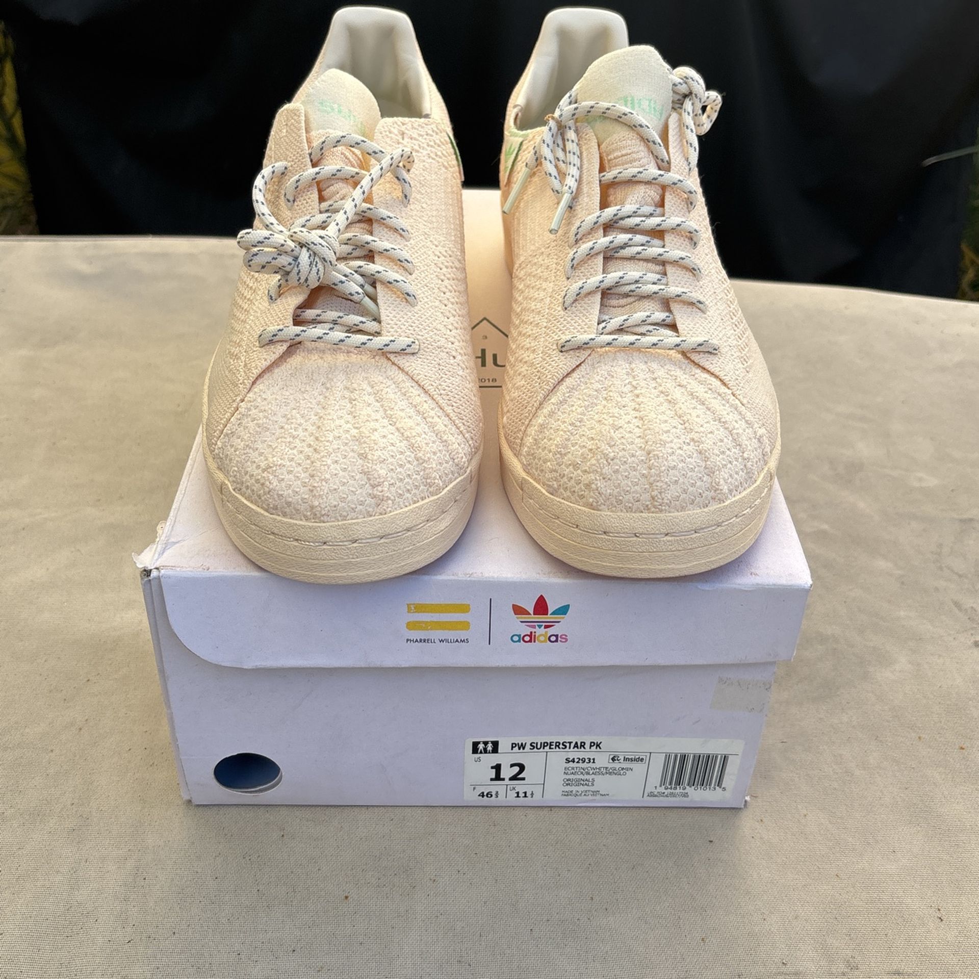 Adidas x Pharrell Williams Superstar Primeknit Size 12