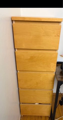 5 Woden dresser