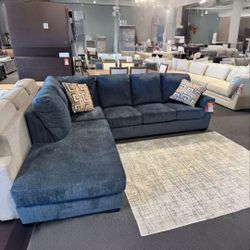 AVIEMORE INK 2-PIECE LAF SECTIONAL WITH CHAISE