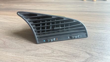 Bmw E36 central AC vent