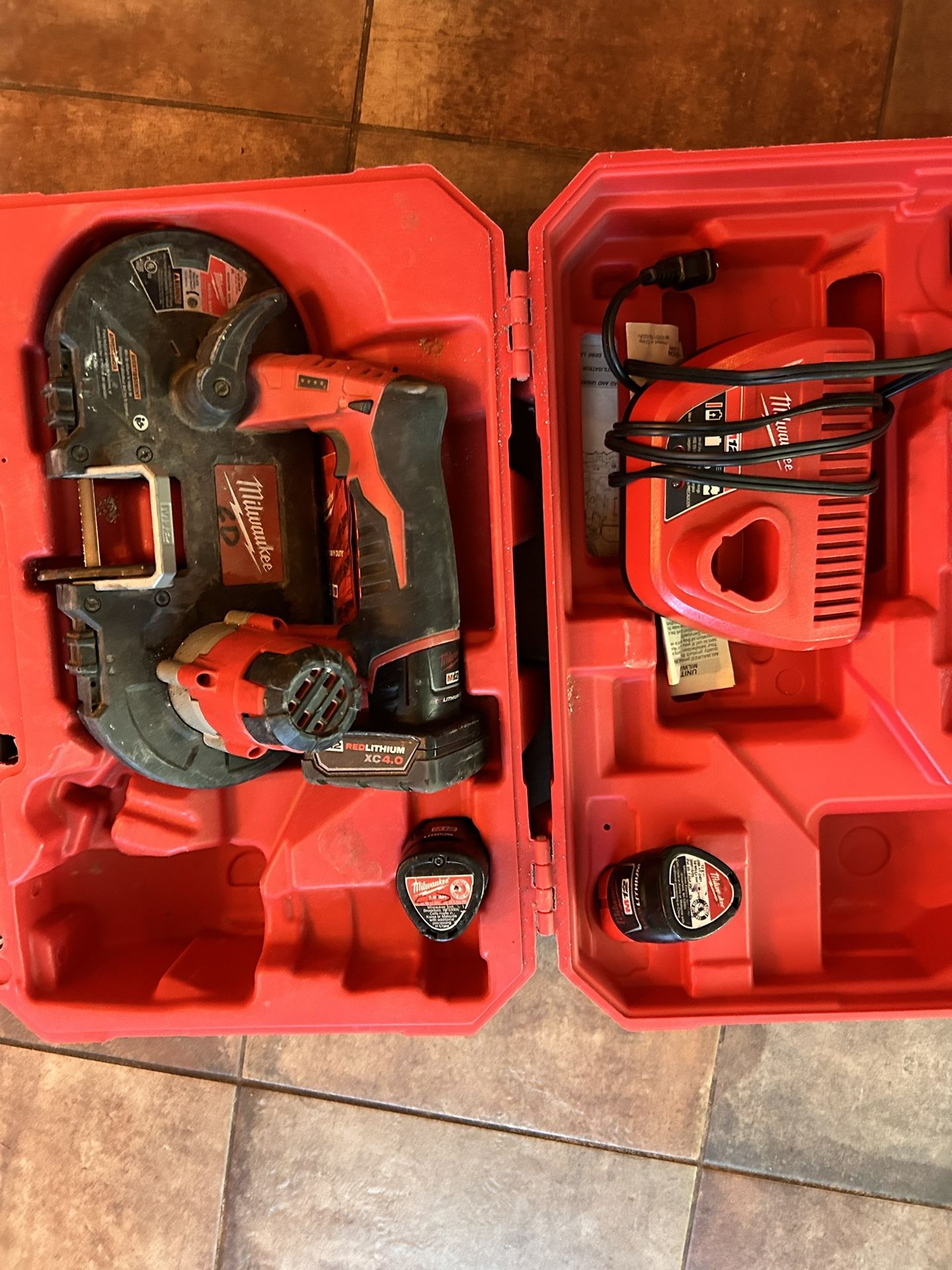 Milwaukee M12 Bandsaw