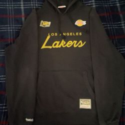Vintage Mitchell & Ness black Lakers hoodie Size XL 