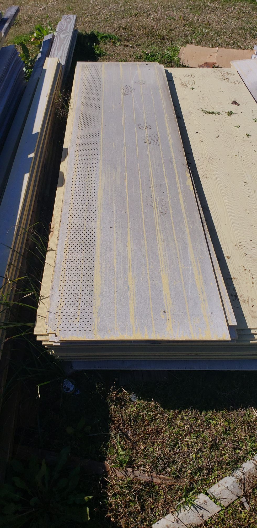 Soffit 16inches , 12 inches, 4x8, 1x4 , 1x6.... for Sale in Manvel, TX