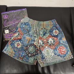 Eric Emanuel Shorts Floral Wallpaper Size XL