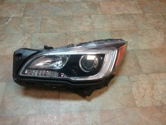 2016 SUBARU LEGACY DRIVER SIDE HEADLIGHT WITH ALL BULB AND WIRE HARNESS BROKEN MOUNT