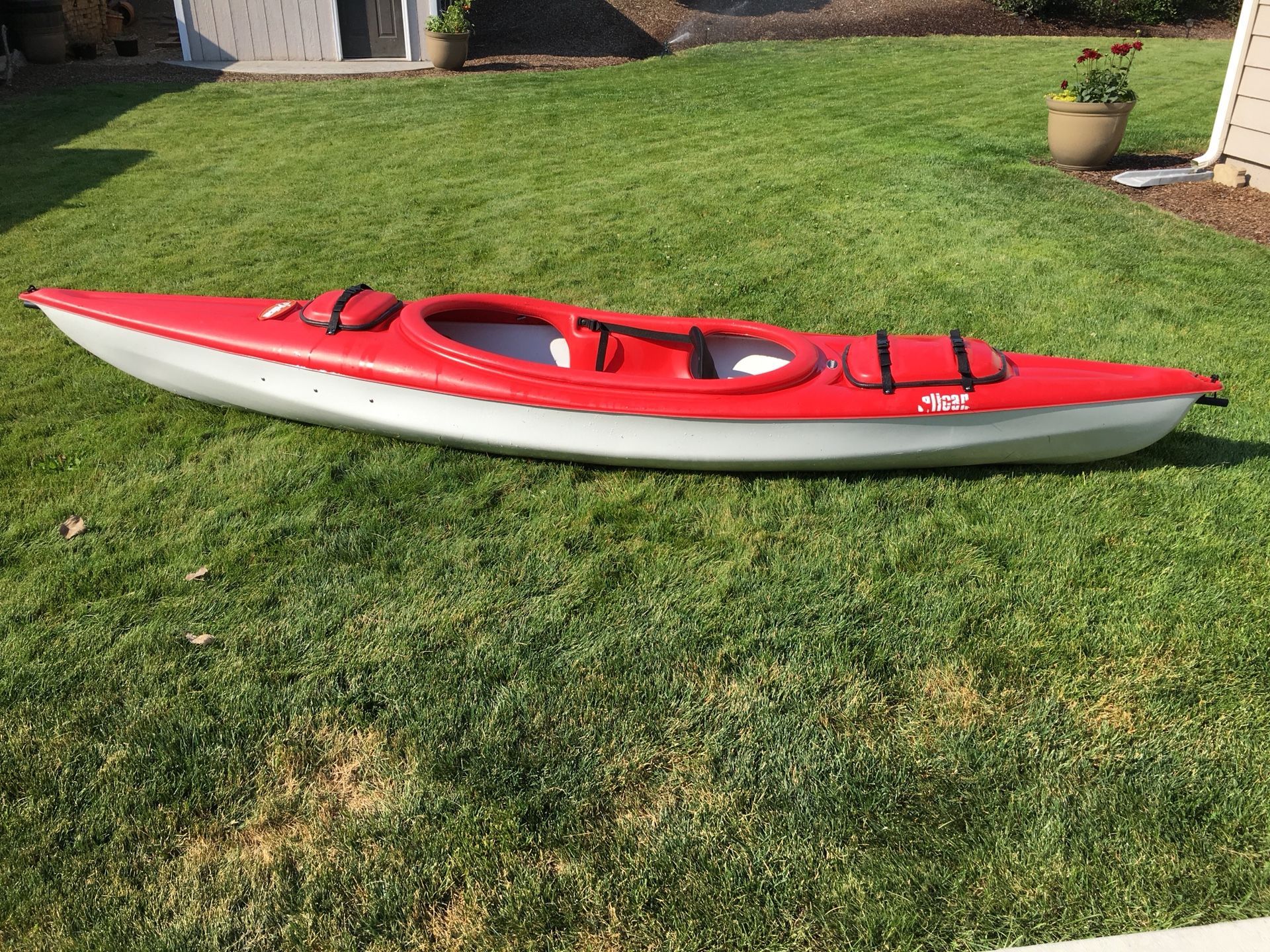 Pelican Pursuit 116 DLX