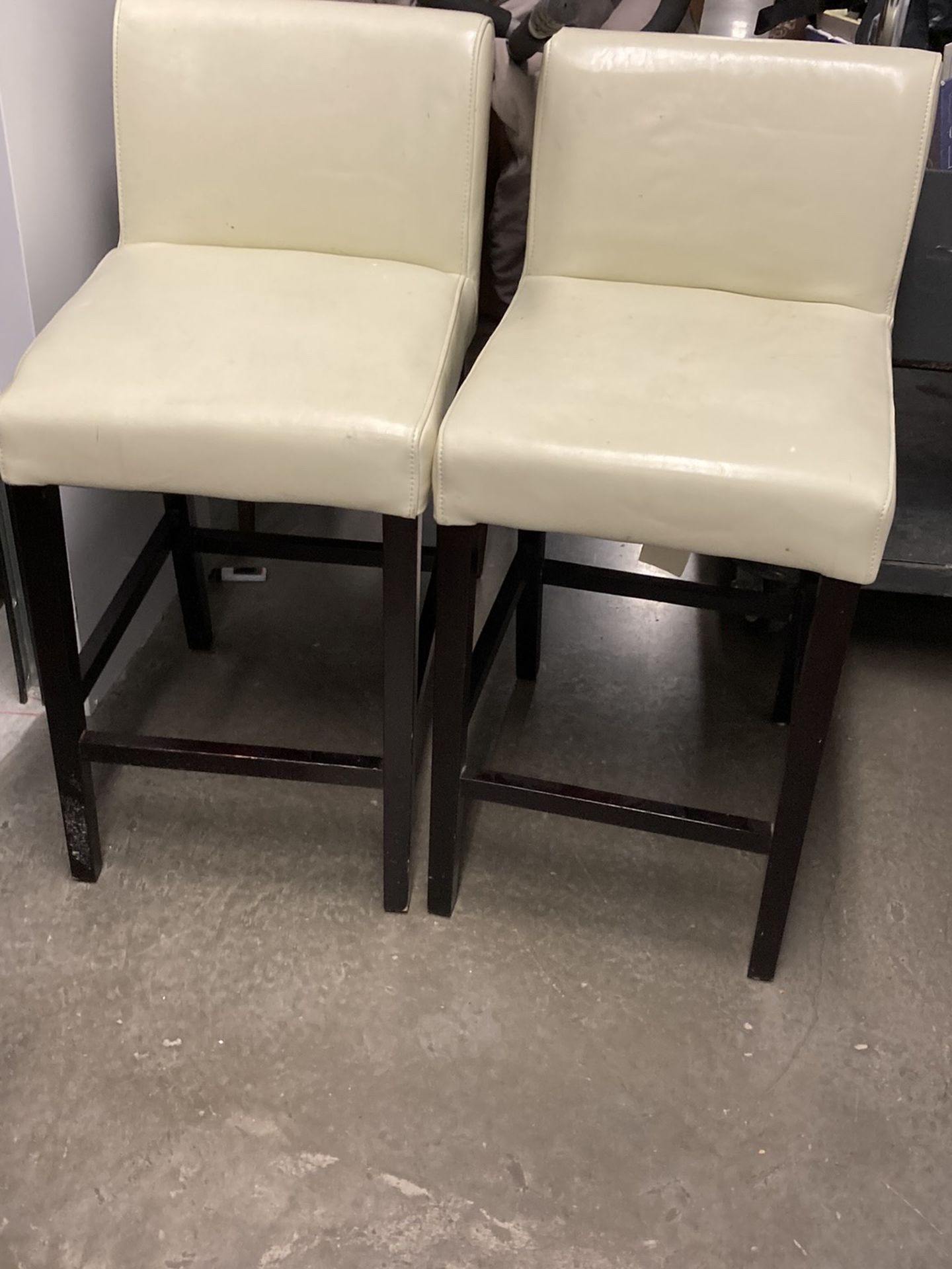 Two I “ Think Leather”bar Stools That Are In Exelent Condition