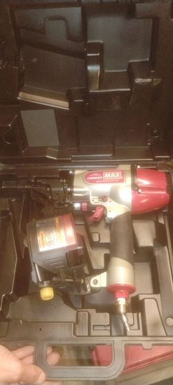 MAX CN565S3 Coil Roofing Nailer with Case