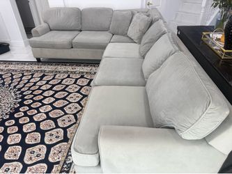 Modern Velvet Sectional Sofa – Excellent Condition