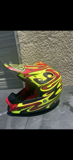 Troy Lee Designs Helmet (SIZE SMALL)