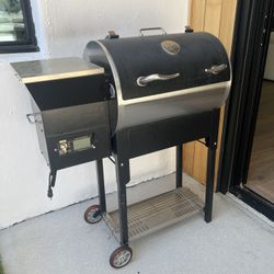 Pellet Grill Smoker – Like New – Never Used – Priced to Sell