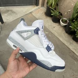 size 10 midnight navy jordan 4s