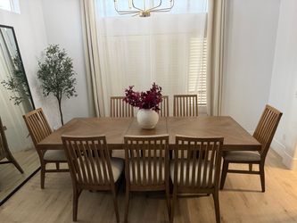 Big dining table and 8 chairs costco