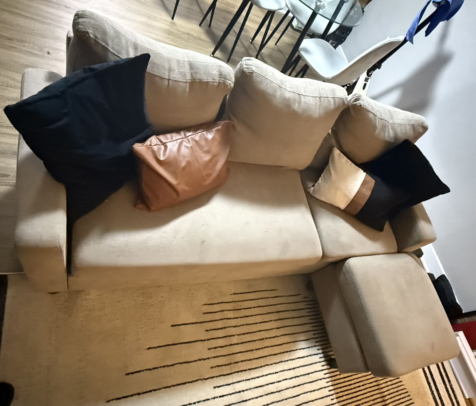 Sectional sofa
