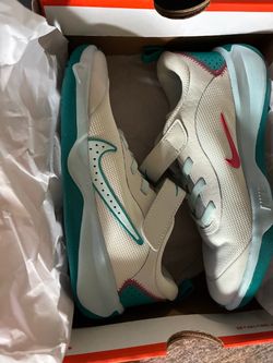Kids Nike shoes and Nike leggng flare