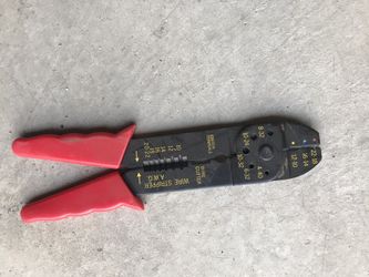 Wire stripper/cutter