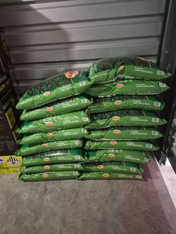 Lawn Fertilizer for Florida Grass Types Sealed 42 lbs. 15,000 sq. ft. (Message for Bulk Purchases) 18 Bags available