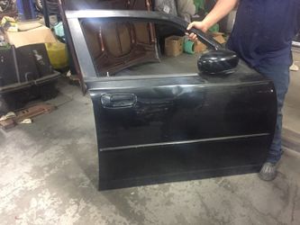 Dodge 2007 passenger side door completely
