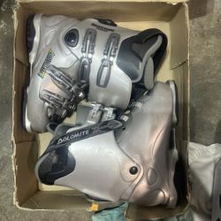 Women’s Ski Boots