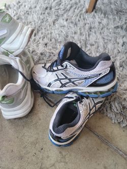 3 pairs size 10