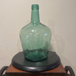 Vintage/Antique VIRESA Bottle