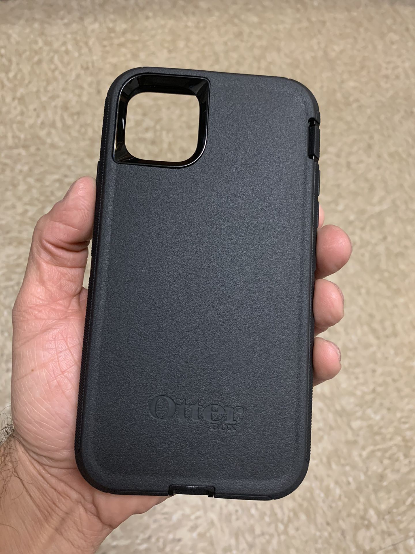 FOR IPHONE 11 PRO MAX OTTERBOX CASE BRAND NEW NEVER USED