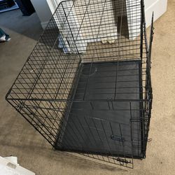 Selling Dog Cage 42x27 