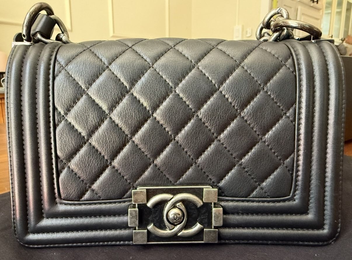Small Chanel Boy Bag Black Caviar Calfskin Leather Purse Bag