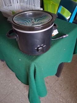 Small slow cooker pickup only cash