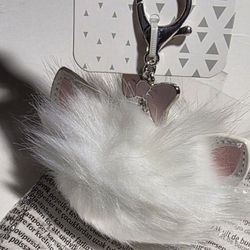 Disney Parks Aristocats Marie Pom Pom Keychain New With Tags Exclusive 