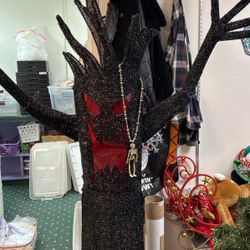 Halloween tree .. worked great .. arms move 