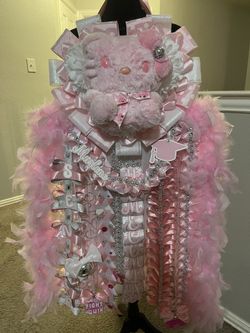 Hello Kitty Homecoming Mum