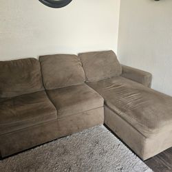 Apt Size Couch.. Beige Color