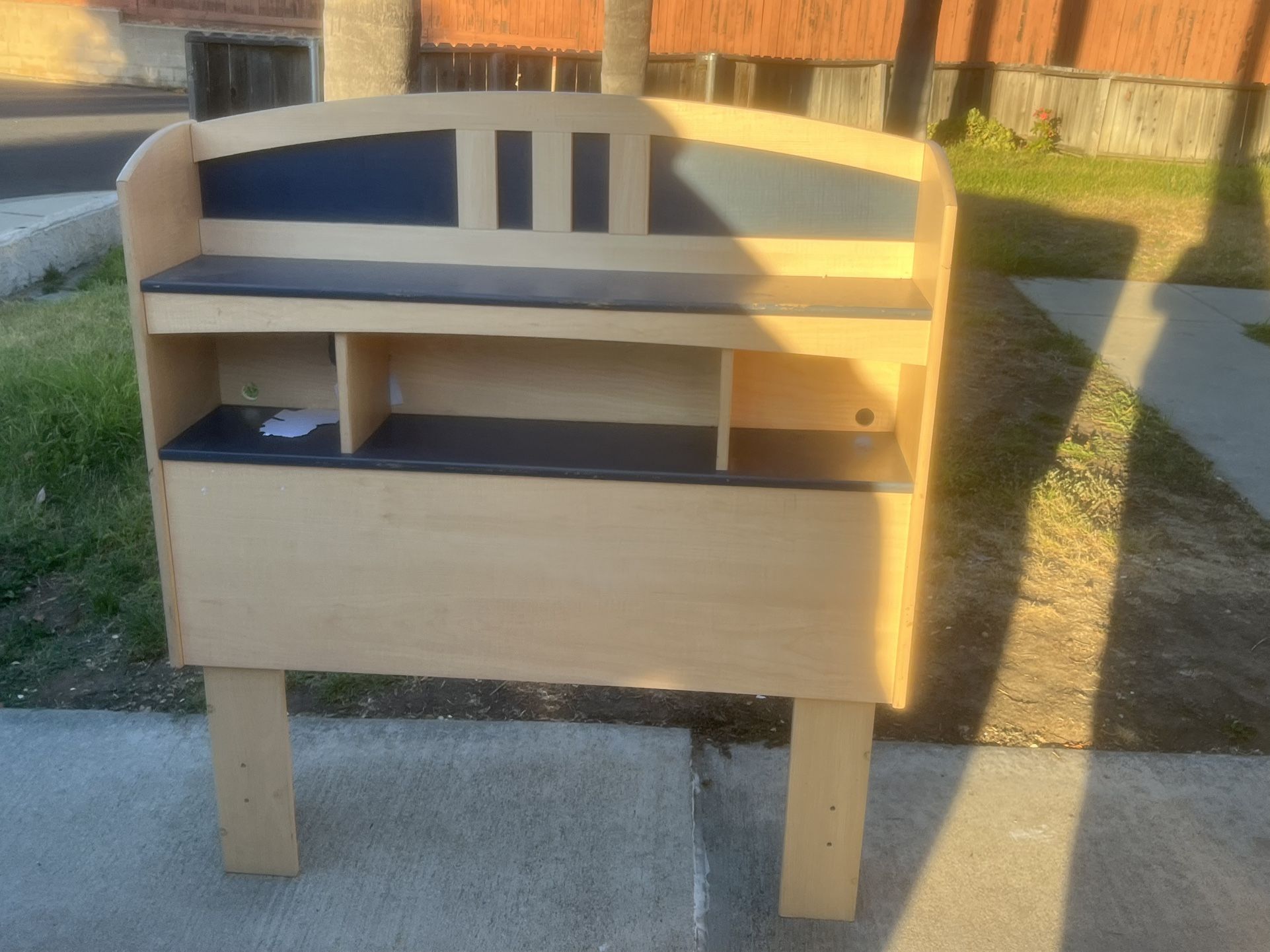 Twin bed With Storage With Mattress