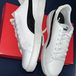 1 Left! Puma Shoes Size 8.5