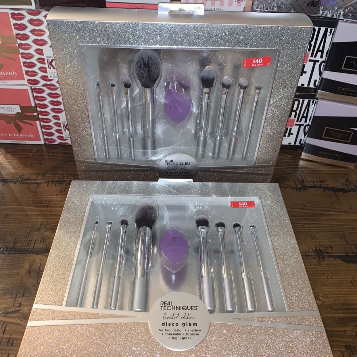 Real Techniques Make Up Brush Gift Set (OTHER ITEMS AVAILABLE ) Hablo Español