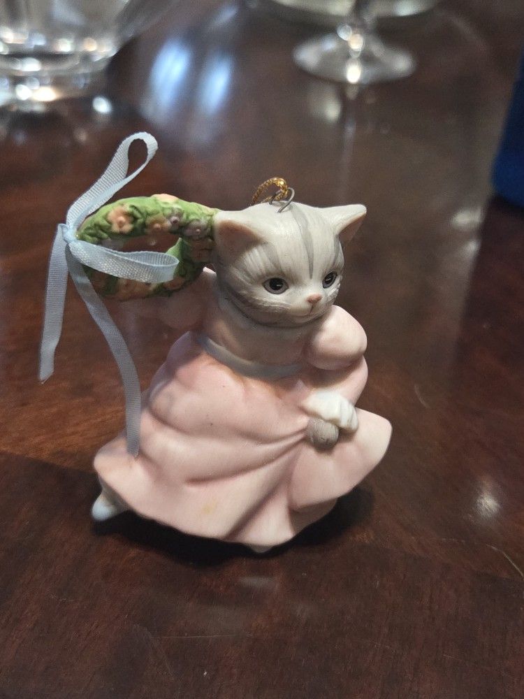 Vintage "Kitty Cucumber" figurine or ornament