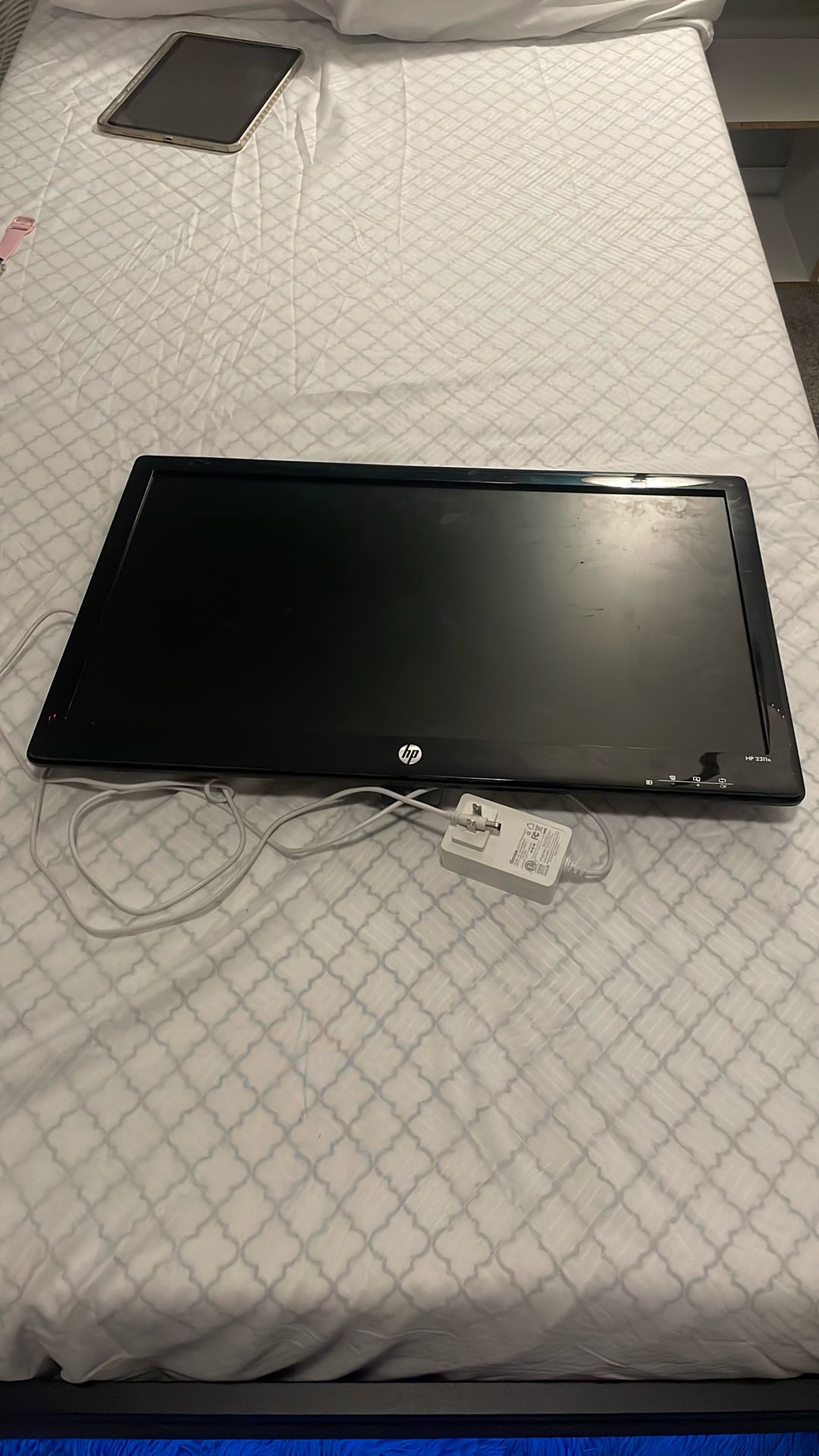 A HP Monitor