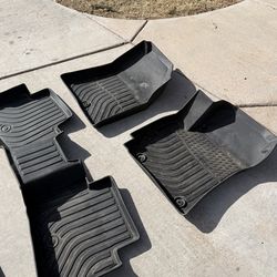 Kia Seltos all weather floor and trunk mats