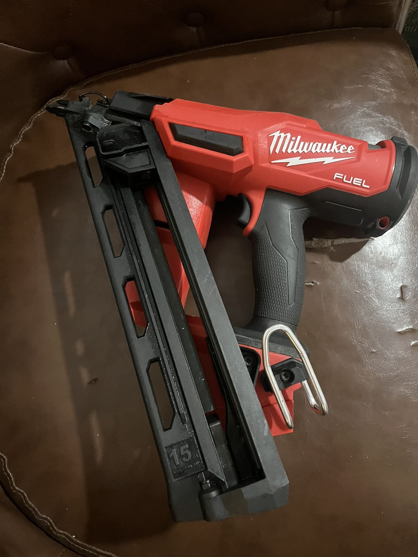 Milwaukee M18 FUEL 18-Volt Lithium-Ion Brushless Cordless Gen II 15-Gauge Angled Finish Nailer (Tool-Only