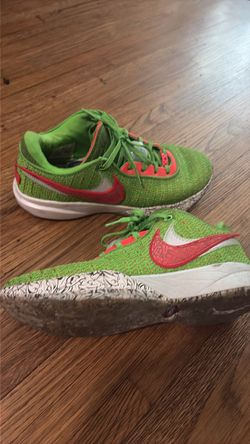 Nike LeBron 20 "Stocking Stuffer" size 10