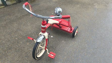 New Vintage Radio Flyer Classic Red Kids Tricycle
