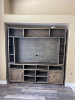 ENTERTAINMENT CENTER