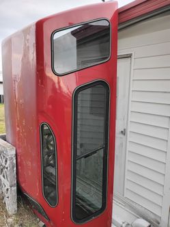 Truck topper